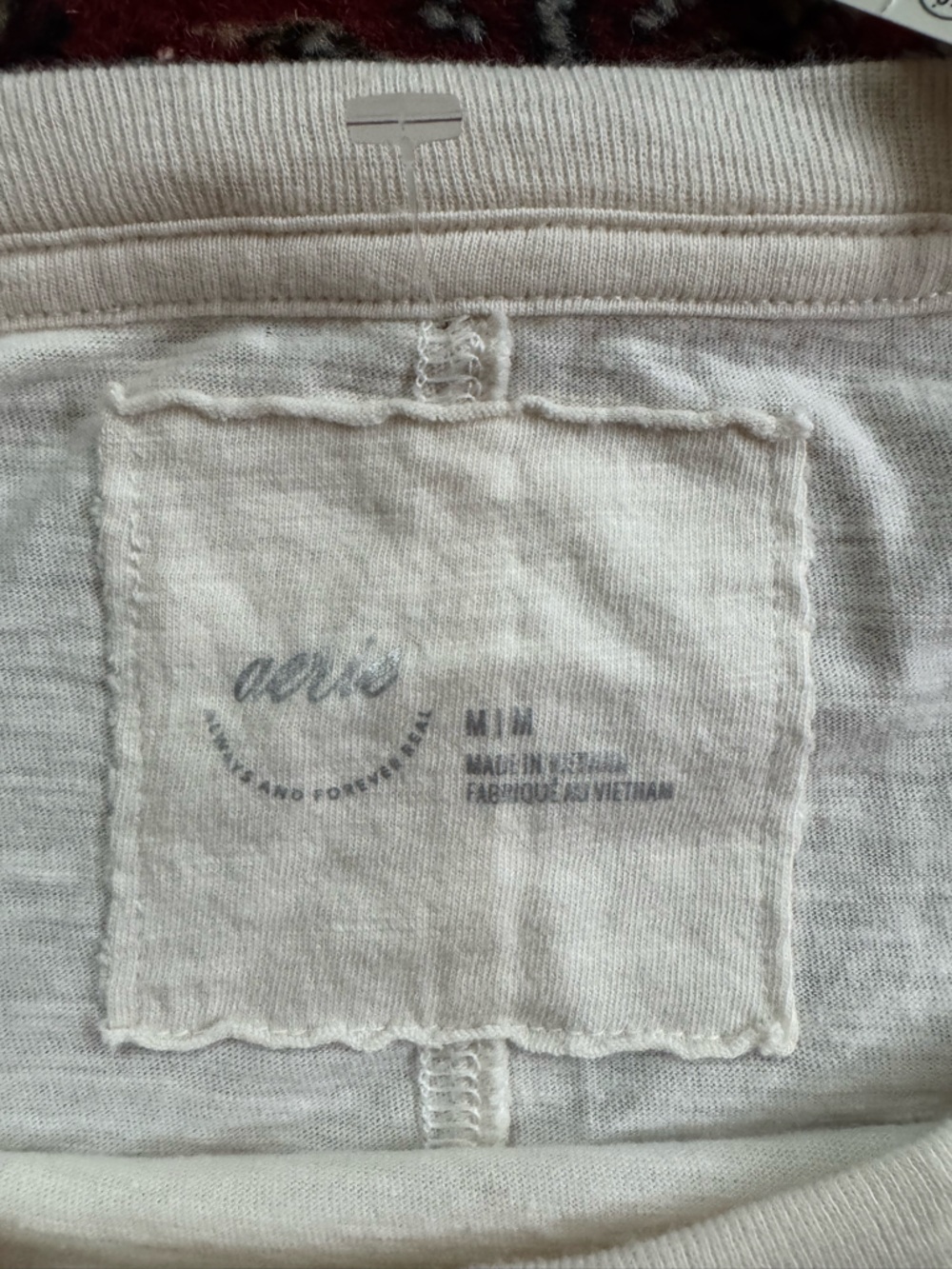 NWT Aerie Maine Oversized Boyfriend T-Shirt - Cream with Dusty Rose Print Med - Picture 8 of 11